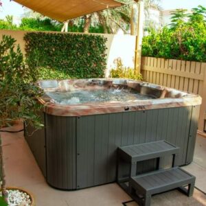 JACUZZI 10